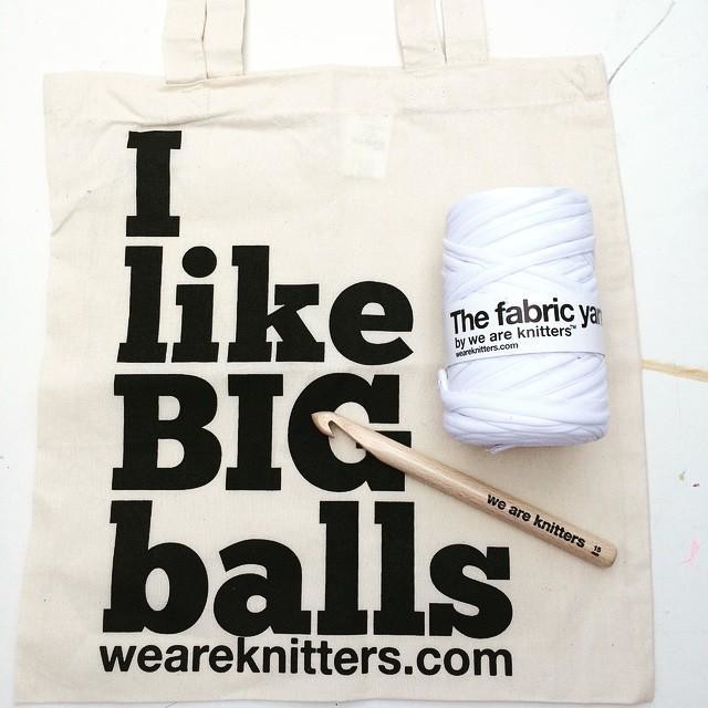 Tote de We Are Knitters http://www.weareknitters.es/